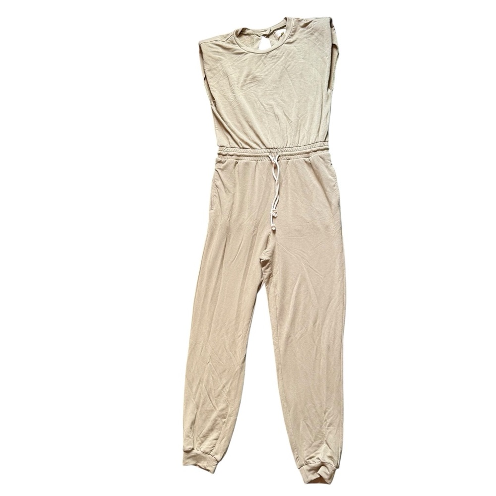 MELLODAY Light Tan Sleeveless Jumpsuit